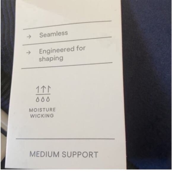 All in motion Navy seamless Sports Bra - Picture 7 of 7